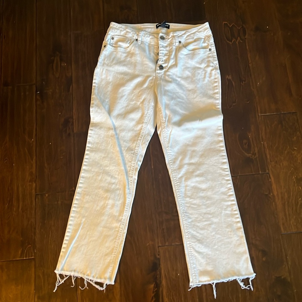 Kenneth Cole white jeans size 6